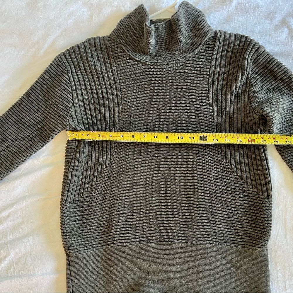 Vince Camuto Gray-Green Mock Neck Oversized Sweater XS *RUNS LARGE* - Picture 3 of 6